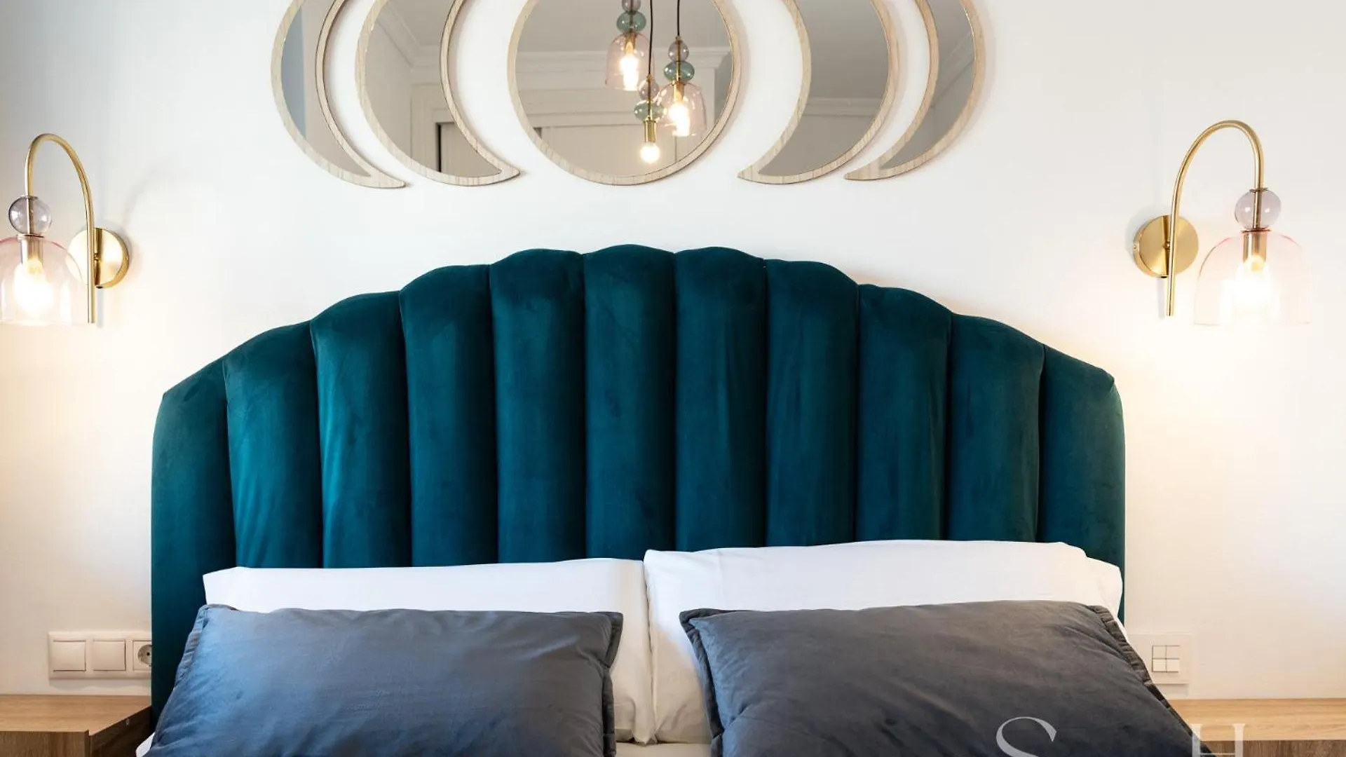First Line , Cosy And Comfortable + Swimming Pool Torremolinos Spain